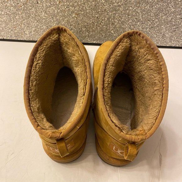 UGC Meideka Classic Ankle Boots - Picture 9 of 10